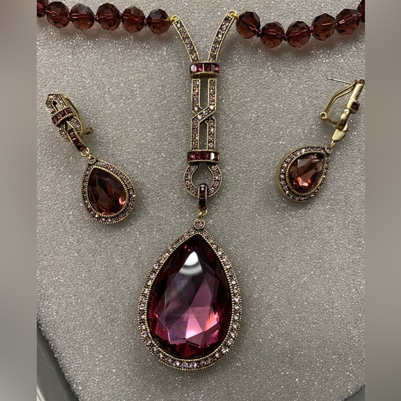 Heidi Daus Cristal Beaded Tear Drop Purple Necklace with Matching Earrings - Picture 2 of 5